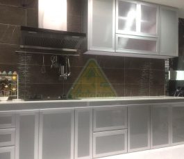 ชุดครัวบิวอิน อลูมิเนียม ออกแบบ ทำตามพื้นที่